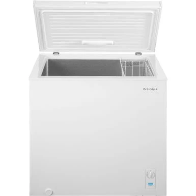 Insignia™ - 7.0 Cu. Ft. Garage Ready Chest Freezer - White 7 Insignia™ - 7.0 Cu. Ft. Garage Ready Chest Freezer - White - Image 5