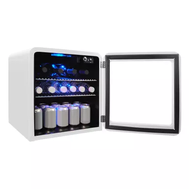 Magic Chef 1.7cu. Ft. White Retro Beverage Cooler 9 Magic Chef 1.7cu. Ft. White Retro Beverage Cooler - Image 7