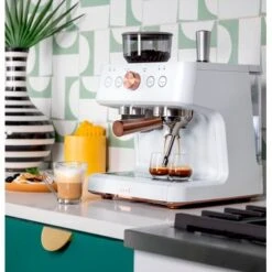 Café - Bellissimo Semi-Automatic Espresso Machine With 15 Bars Of Pressure, Milk Frother, And Built-In Wi-Fi - Matte White -KitchenAid Shop 527f5864 4cd4 5d31 97e5 fa4ca6ebae4b