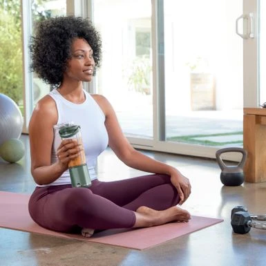 Ninja - Blast 18 Oz. Portable Blender - Forest Green 9 Ninja - Blast 18 Oz. Portable Blender - Forest Green - Image 7