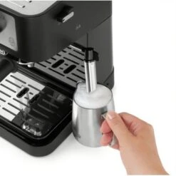 DeLonghi De'Longhi - Stilosa 15 Bar Pump Espresso Machine - Black And Stainless -KitchenAid Shop bc4c3ceb bbfd 5dc4 90b7 ba2f98caa5f5