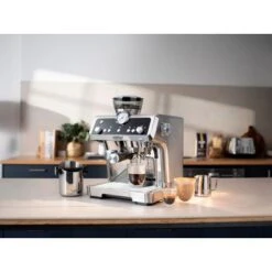 De'Longhi - La Specialista Prestigio Espresso Machine With Dual Heating System - Stainless Steel 11 De'Longhi - La Specialista Prestigio Espresso Machine With Dual Heating System - Stainless Steel -KitchenAid Shop bcfed370 872d 58d1 b7f0 21a7c44abbae