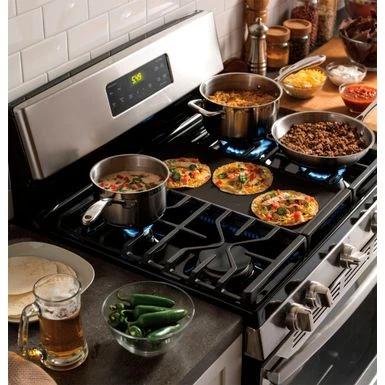 GE - 5.0 Cu. Ft. Freestanding Gas Range - Stainless Steel 13 GE - 5.0 Cu. Ft. Freestanding Gas Range - Stainless Steel - Image 11